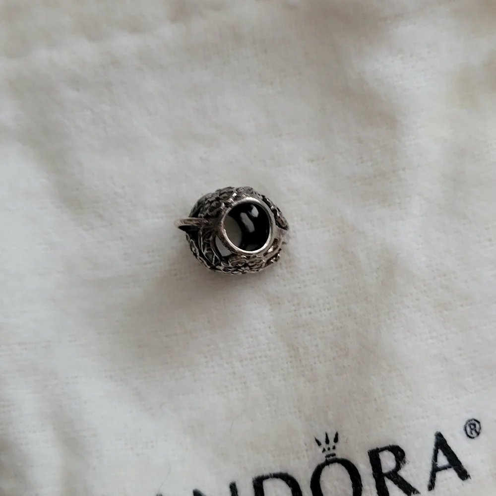 Pandora Floral Heart Padlock Charm - Picture 4 of 5